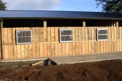 1_horse-barns-polebarns-construction09