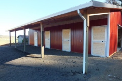 1_horse-barns-polebarns-construction88