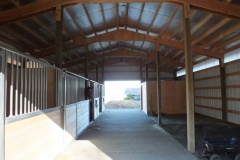 1_horse-barns-polebarns-construction95
